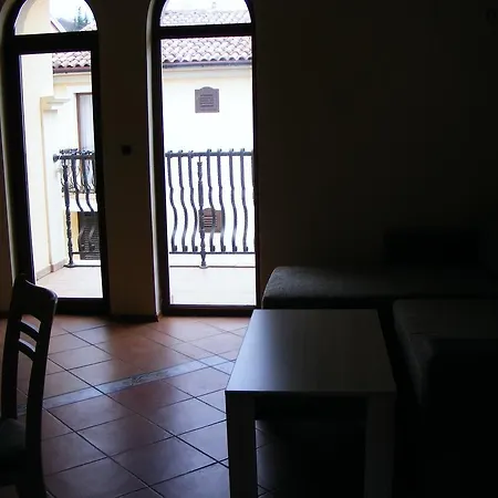 Romana