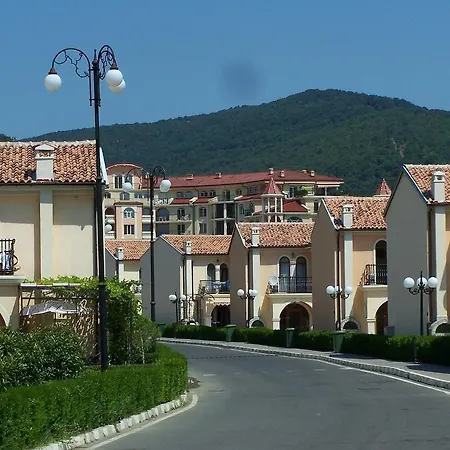 Appartement Romana Elenite